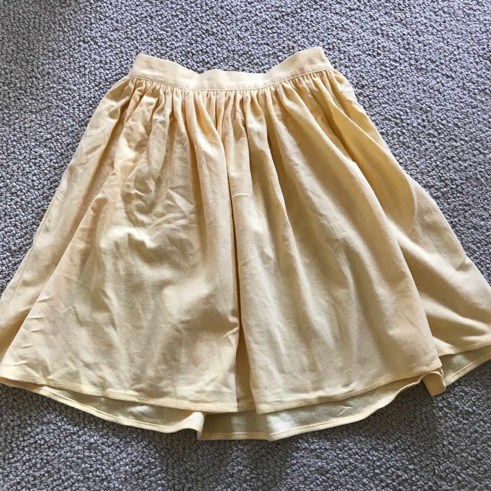 🆕 AMERICAN APPAREL yellow classic skirt